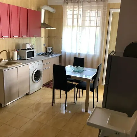 Garsoniera Maria Apartment *